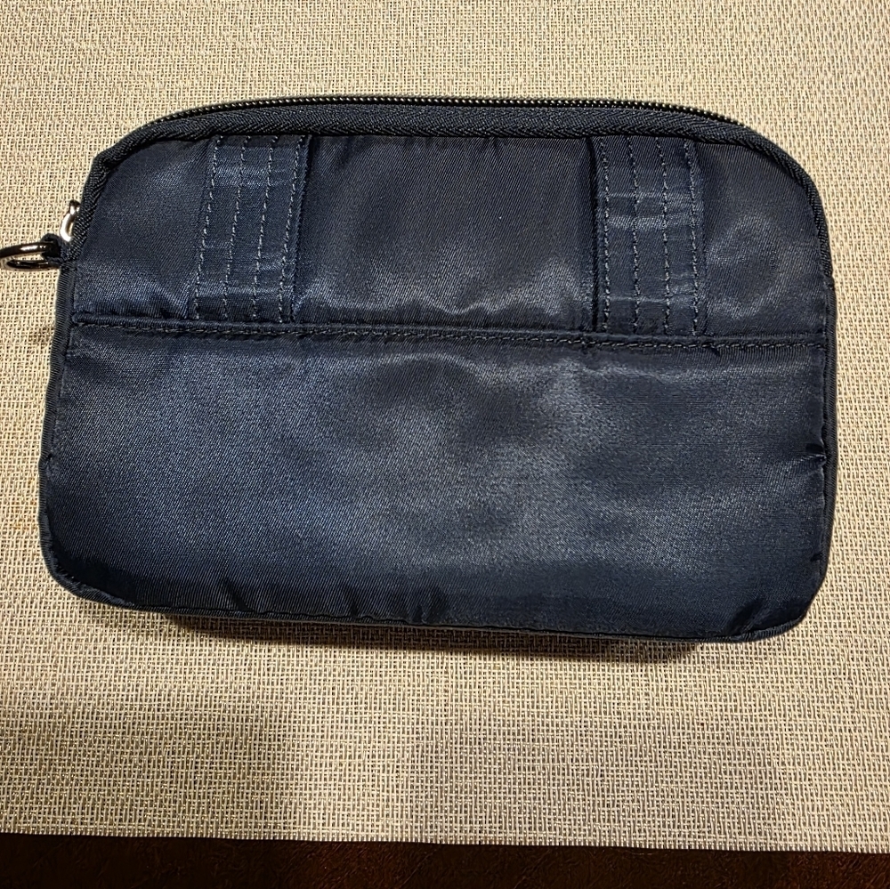 NWOT- LUG- COUPE SE- Navy - Picture 5 of 5
